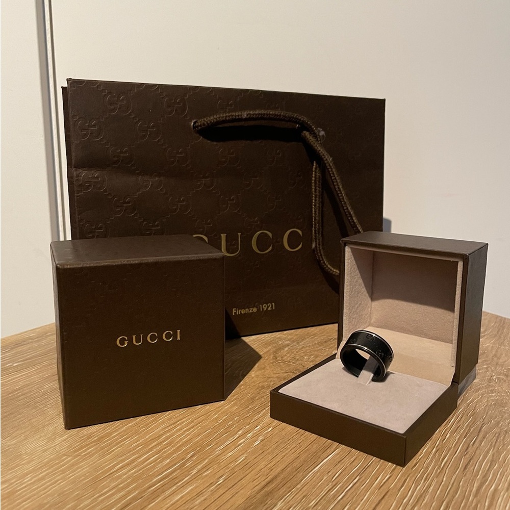 Gucci 18k White Gold & Black Ceramic Wide Icon Band Ring Size 22 (10 US)